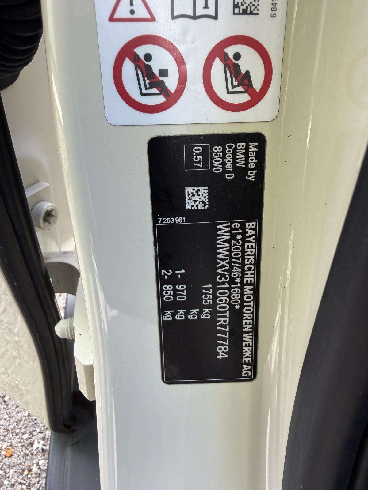 mini-cooper-2019-diesel-1496cc