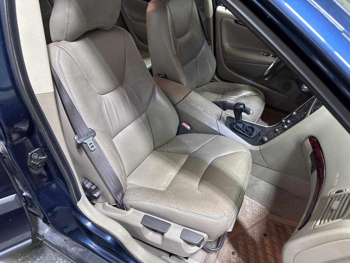 volvo-s60-2004-diesel-2401cc