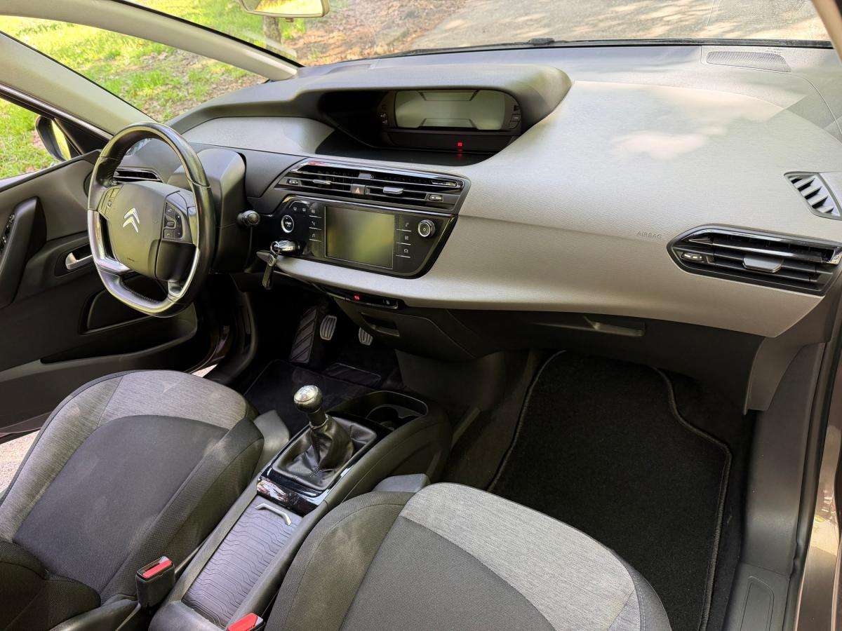 citroen-c4-2017-diesel-1560cc