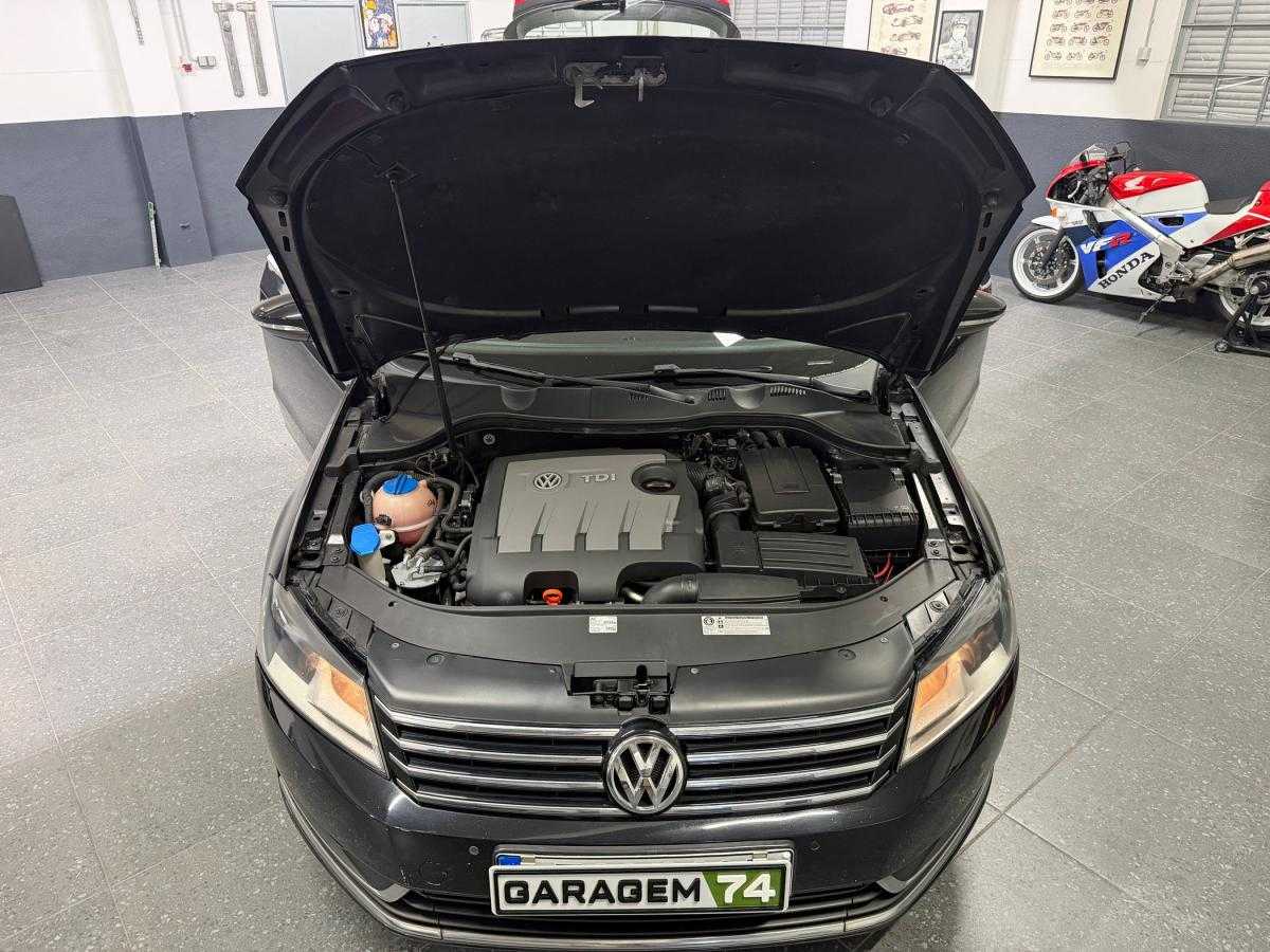 volkswagen-passat-variant-2013-diesel-1598cc