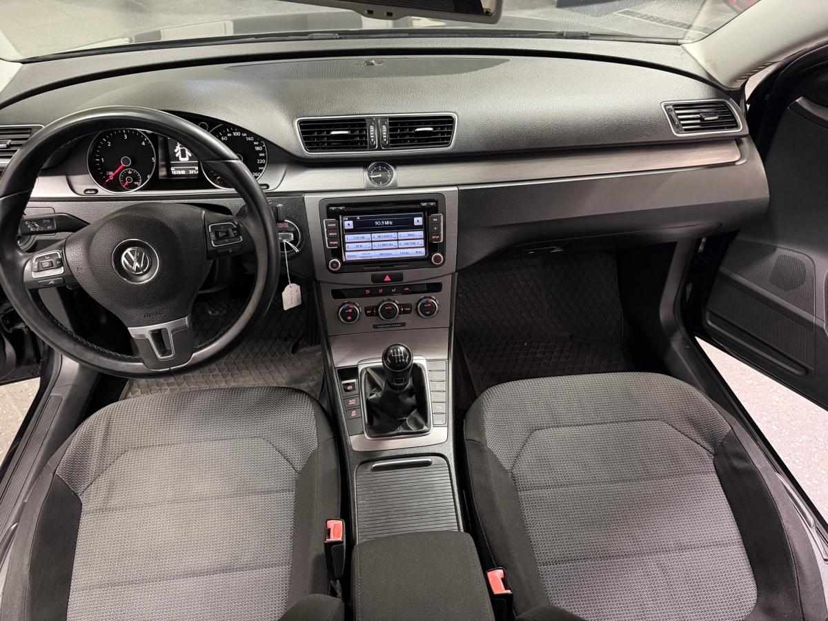 volkswagen-passat-variant-2013-diesel-1598cc