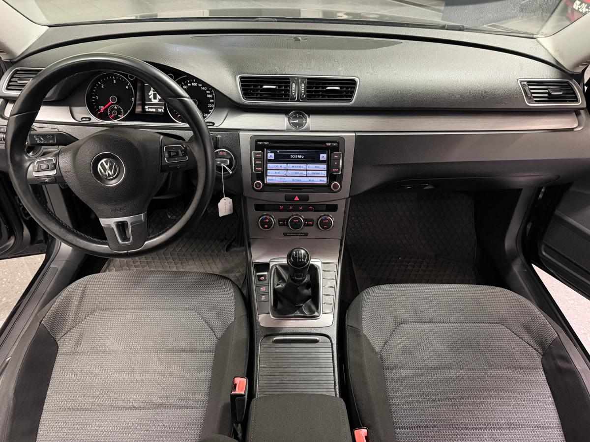 volkswagen-passat-variant-2013-diesel-1598cc