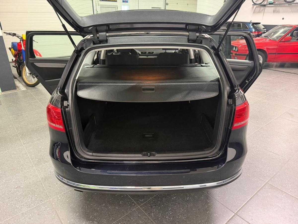 volkswagen-passat-variant-2013-diesel-1598cc