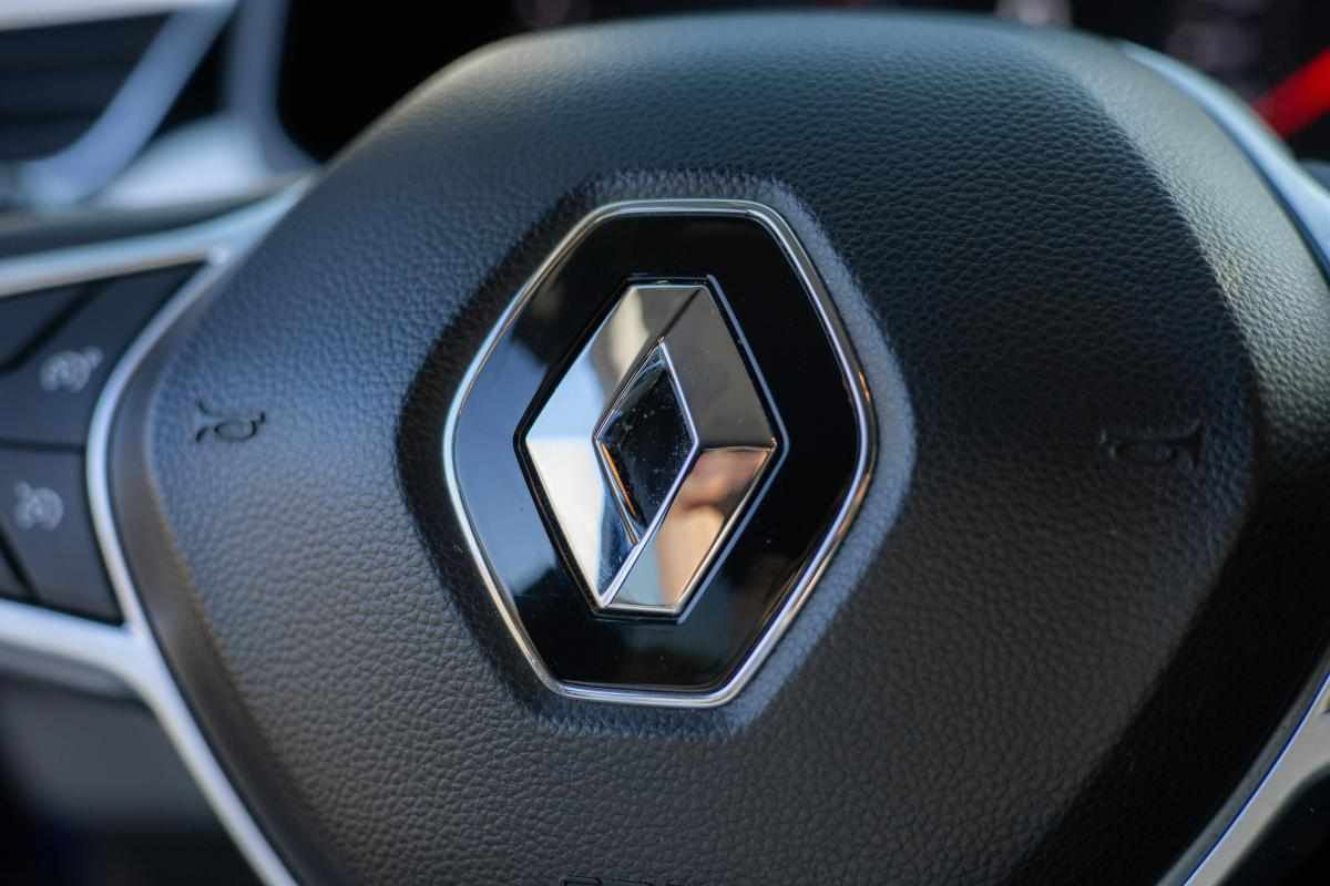 renault-clio-1-0-91cv-2023-gasolina-999cc
