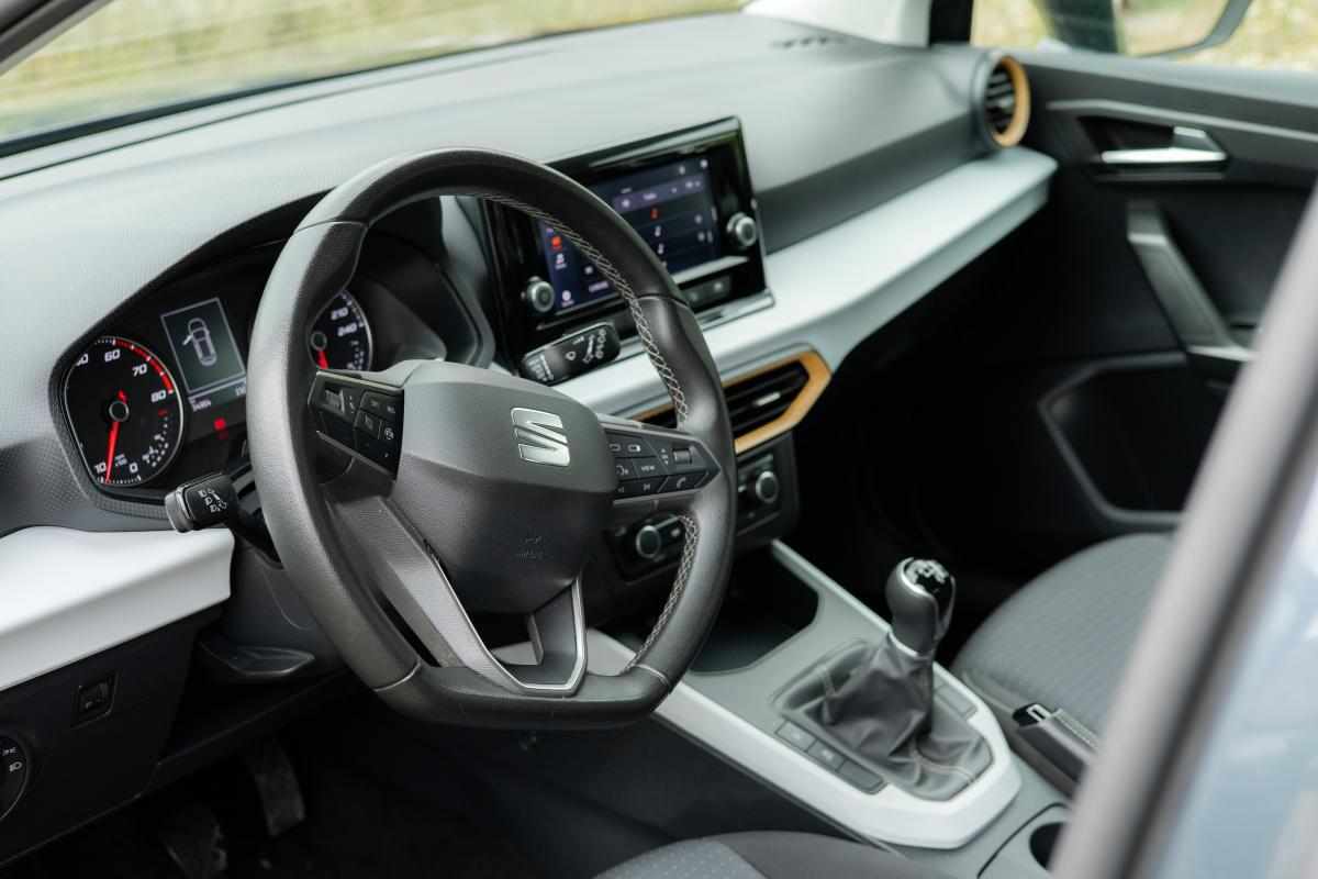 seat-arona-1-0-tsi-2022-gasolina-999cc