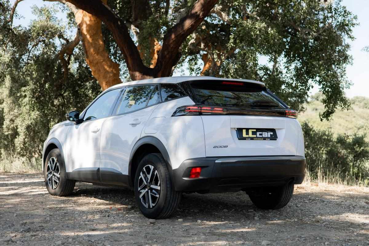 peugeot-2008-1-2-puretech-2024-gasolina-1199cc