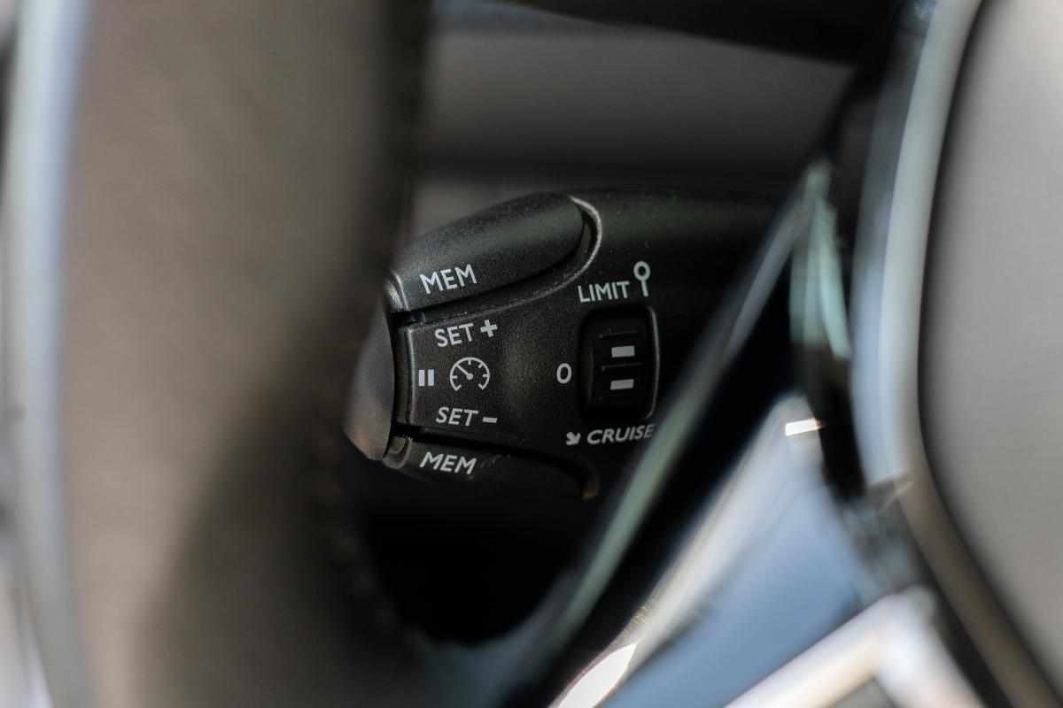 peugeot-2008-1-2-puretech-2024-gasolina-1199cc