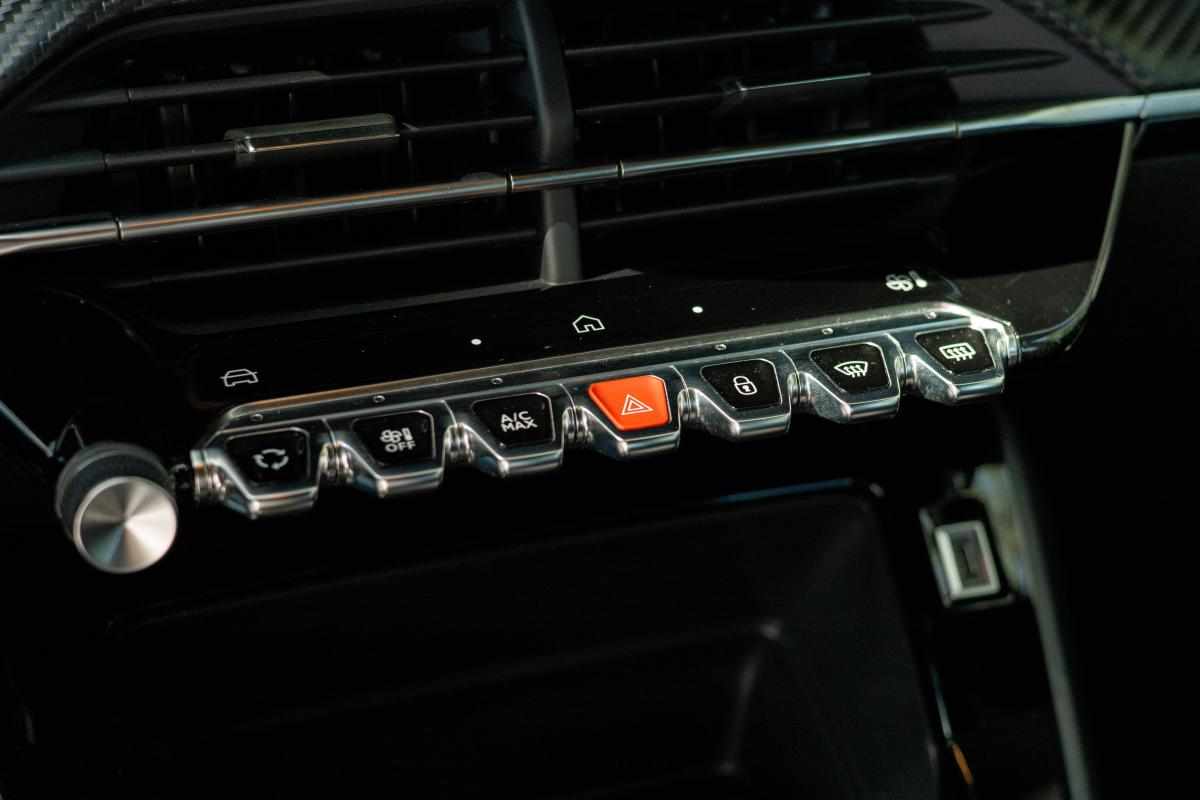 peugeot-2008-1-2-puretech-2024-gasolina-1199cc
