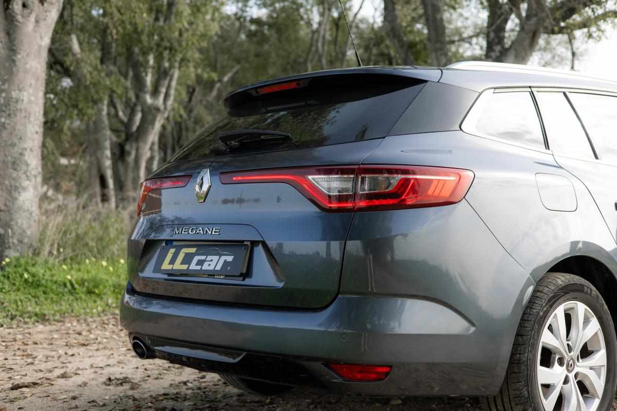 renault-megane-1-6-sce-2018-gasolina-1197cc