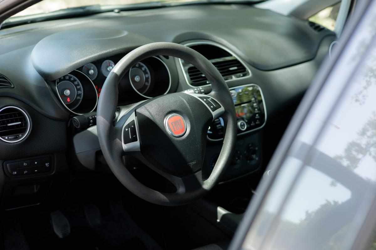 fiat-punto-1-2-ss-2016-gasolina-1242cc
