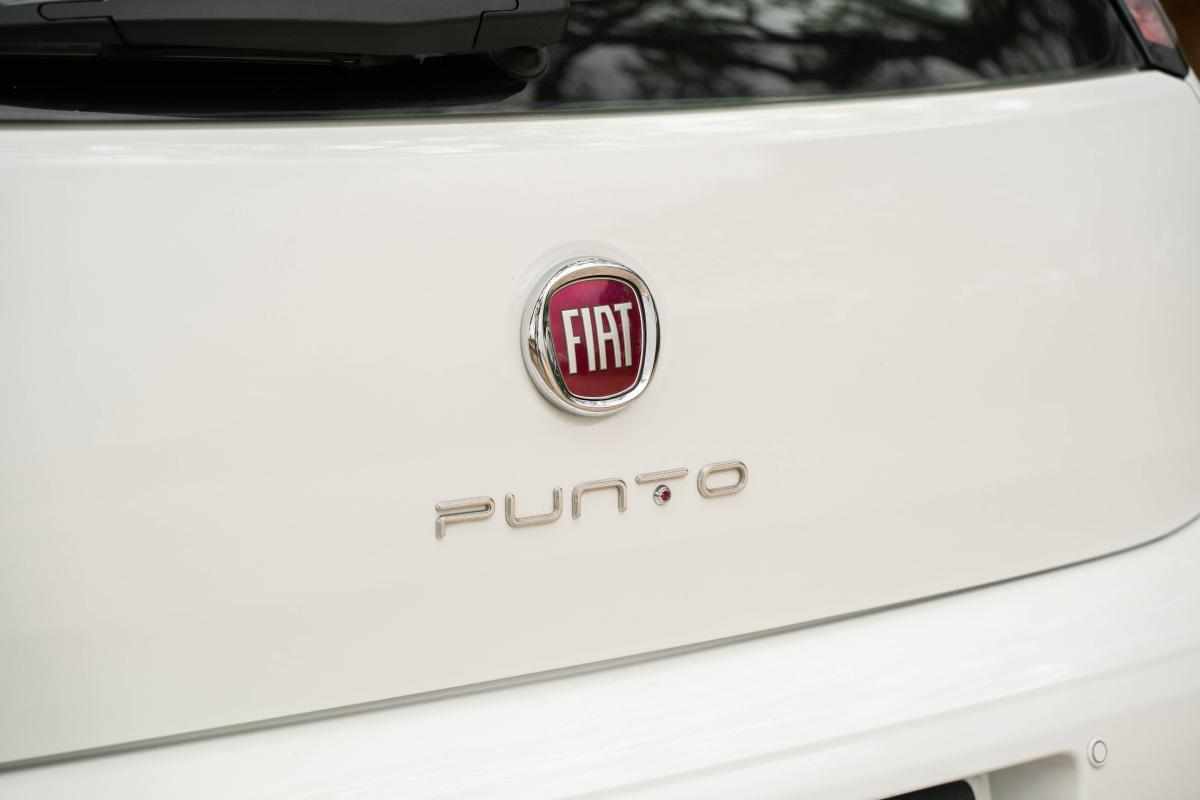 fiat-punto-1-2-ss-2015-gasolina-1242cc