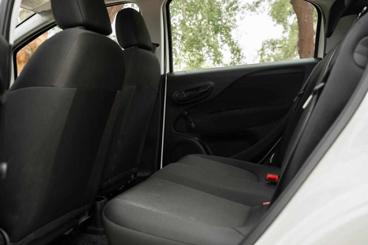 fiat-punto-1-2-ss-2015-gasolina-1242cc