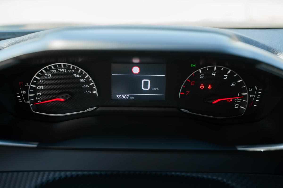 peugeot-2008-1-2-puretech-2024-gasolina-1199cc