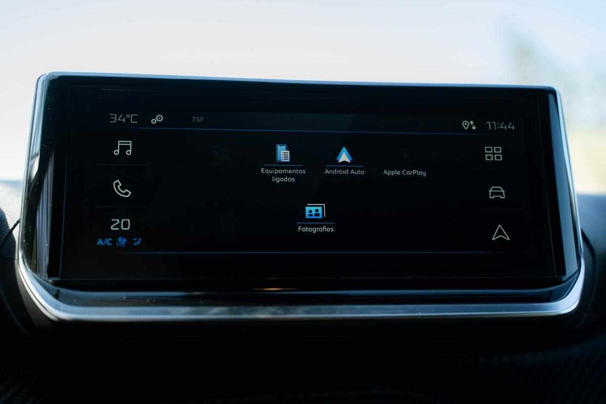 peugeot-2008-1-2-puretech-2024-gasolina-1199cc