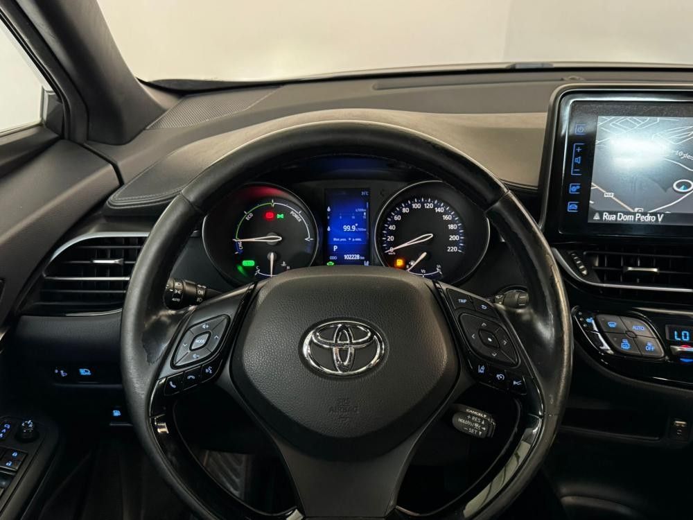 toyota-c-hr-2019-hibrido-a-gasolina-1798cc