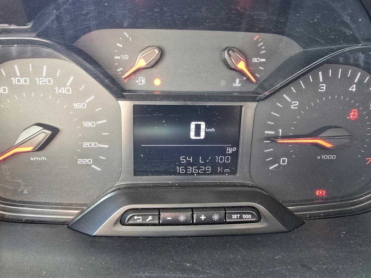peugeot-partner-2020-diesel-1499cc