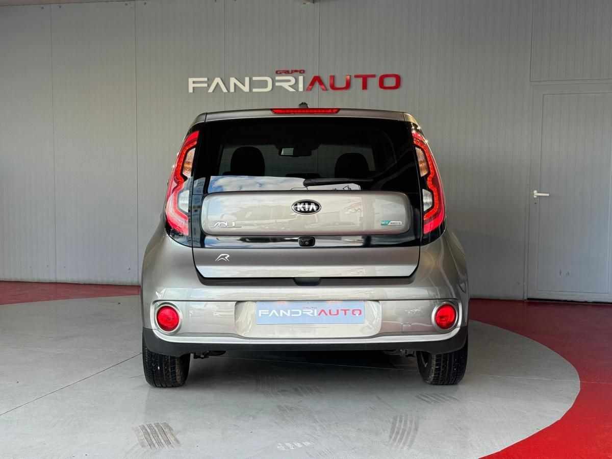 kia-soul-2017-eletrico-1400cc