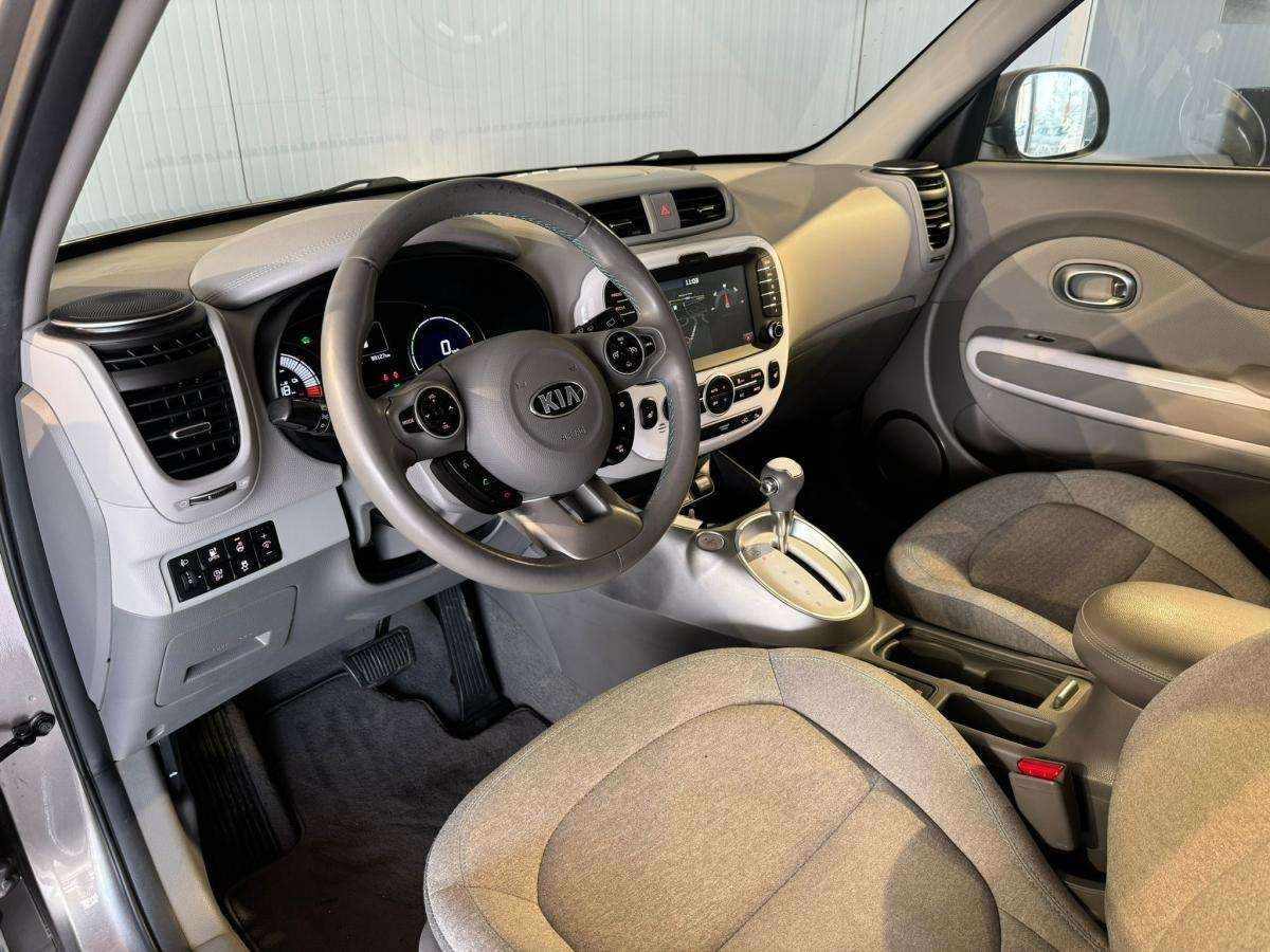 kia-soul-2017-eletrico-1400cc