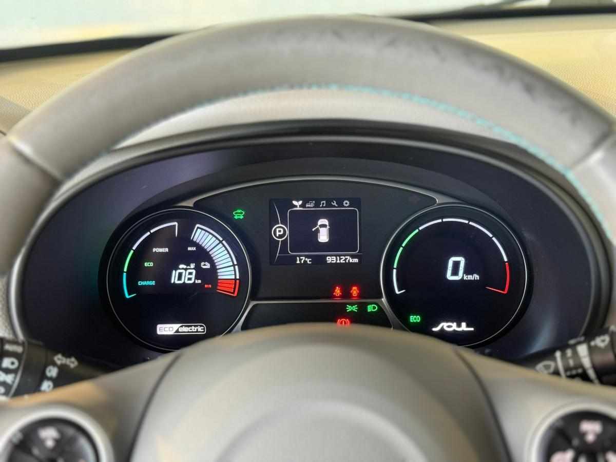 kia-soul-2017-eletrico-1400cc