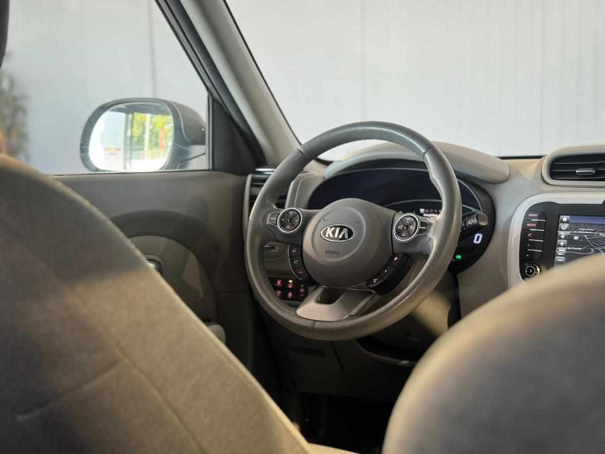 kia-soul-2017-eletrico-1400cc
