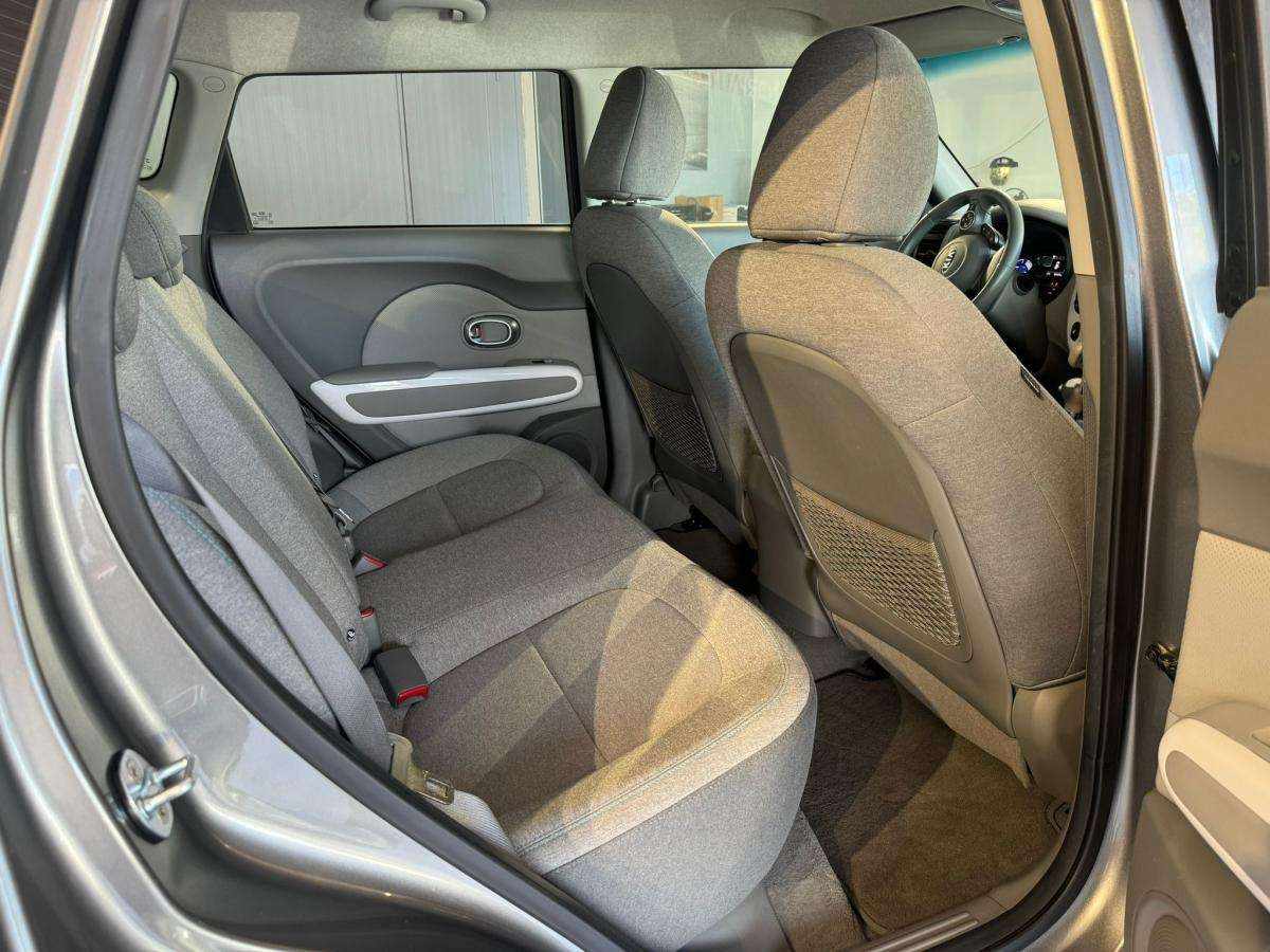 kia-soul-2017-eletrico-1400cc