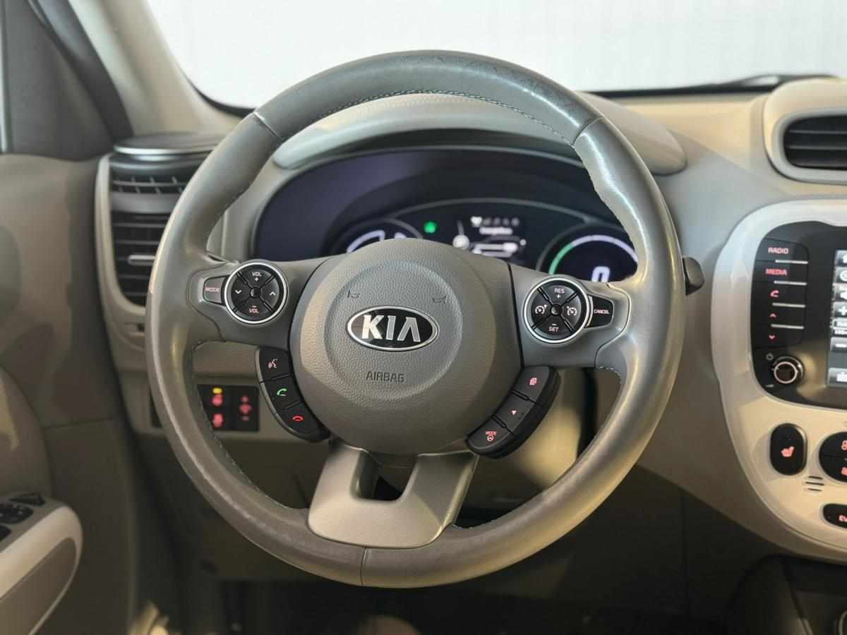 kia-soul-2017-eletrico-1400cc