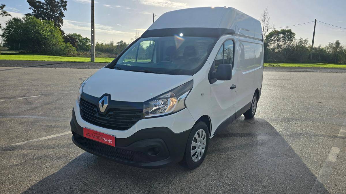 renault-trafic-2018-diesel-1598cc