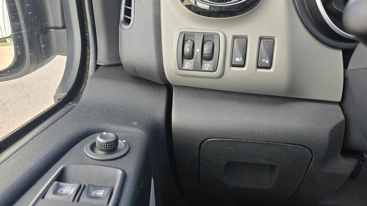 renault-trafic-2018-diesel-1598cc