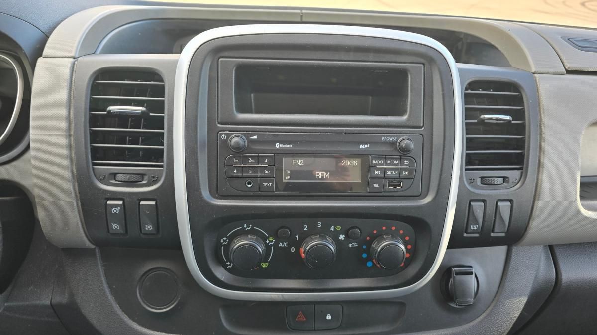 renault-trafic-2018-diesel-1598cc