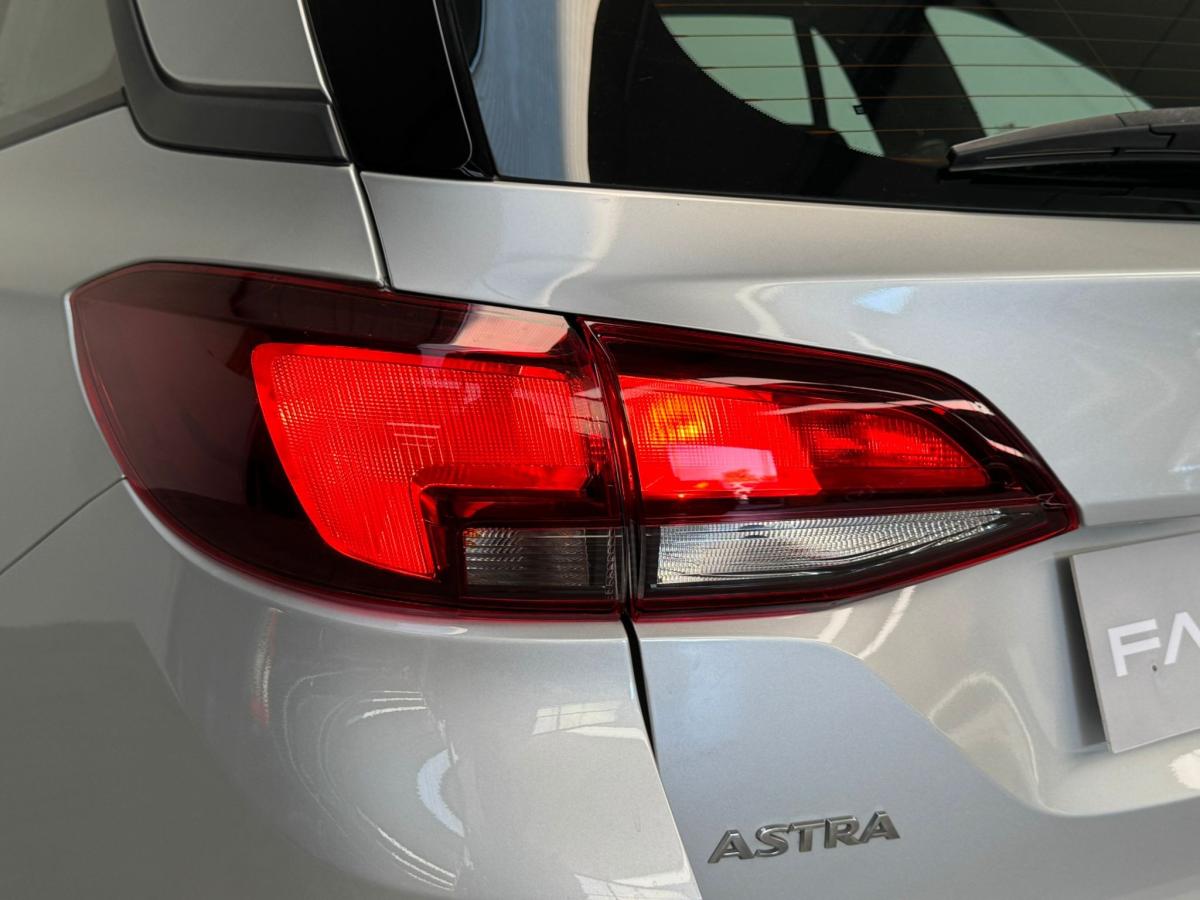 opel-astra-sport-tourer-2020-diesel-1496cc