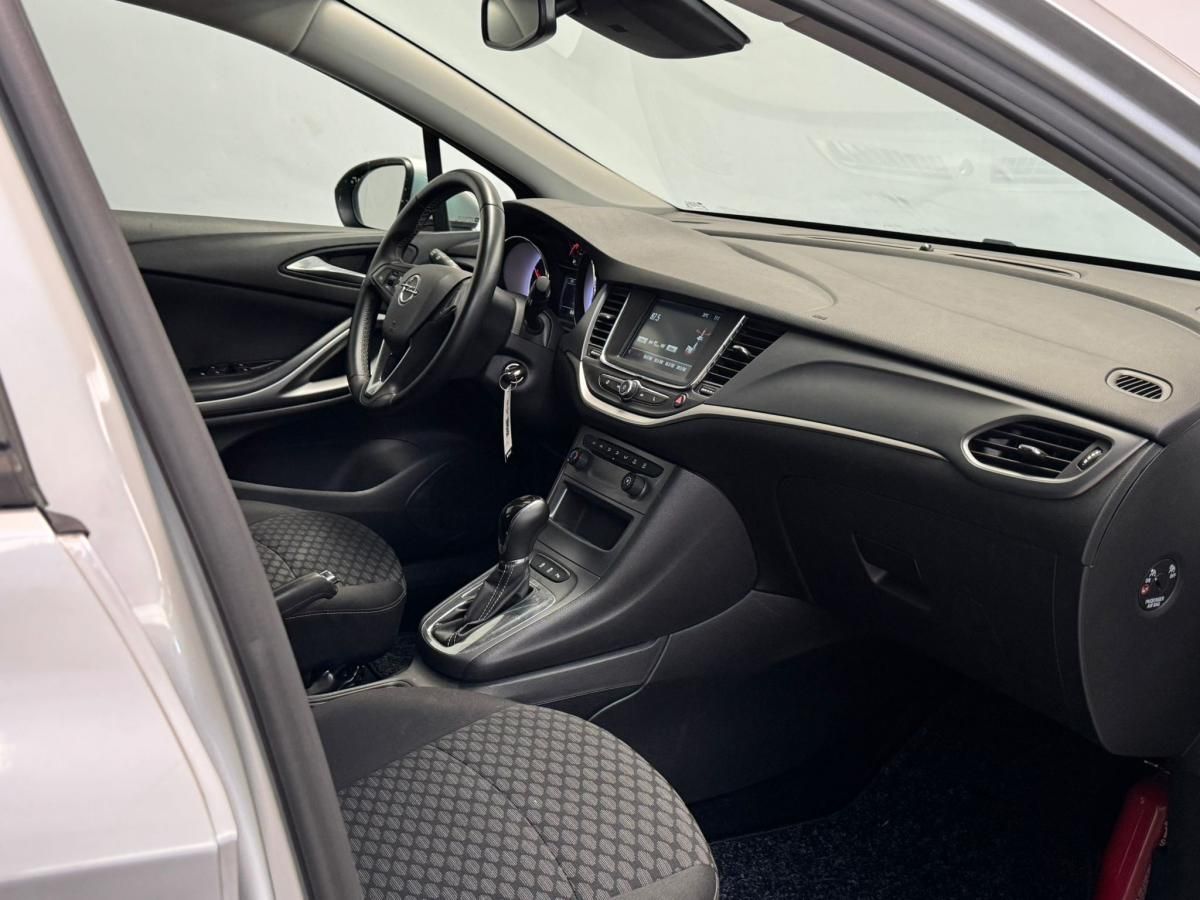 opel-astra-sport-tourer-2020-diesel-1496cc