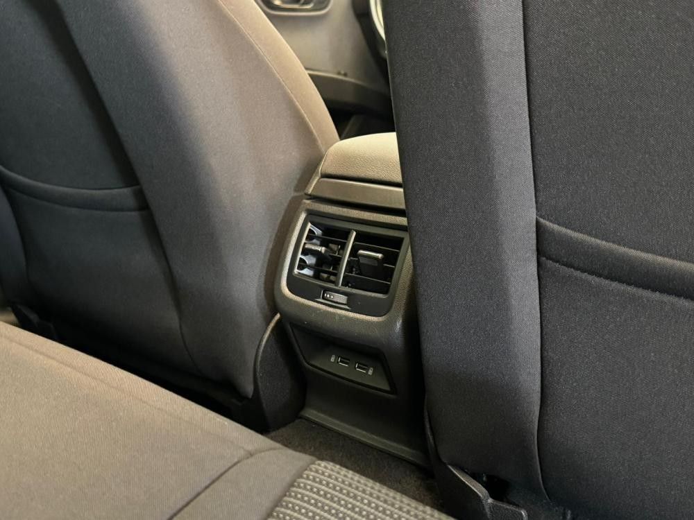 seat-leon-2019-diesel-1598cc