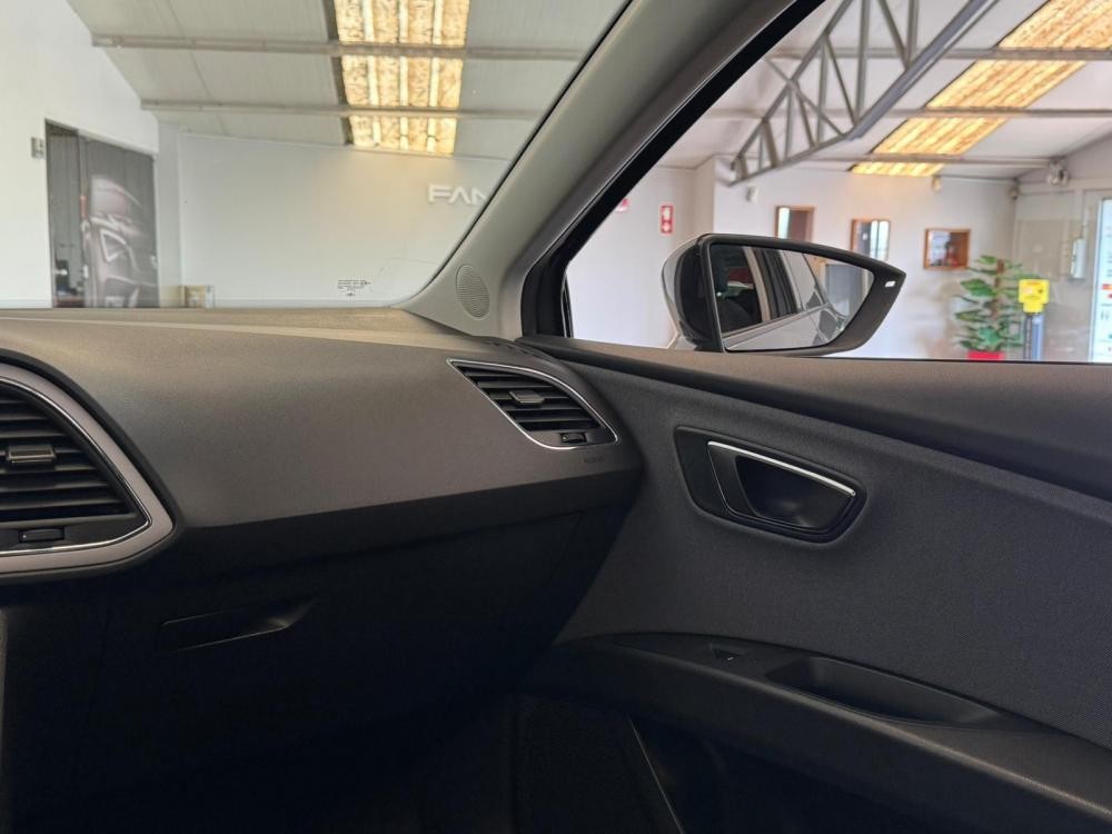 seat-leon-2019-diesel-1598cc