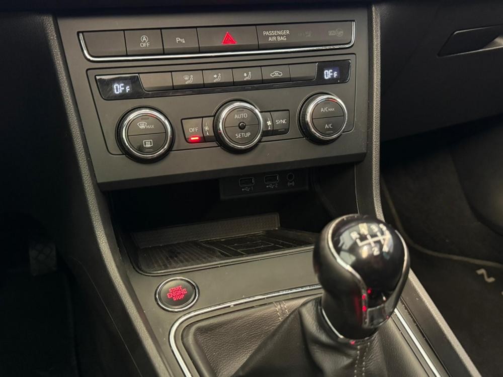 seat-leon-2019-diesel-1598cc
