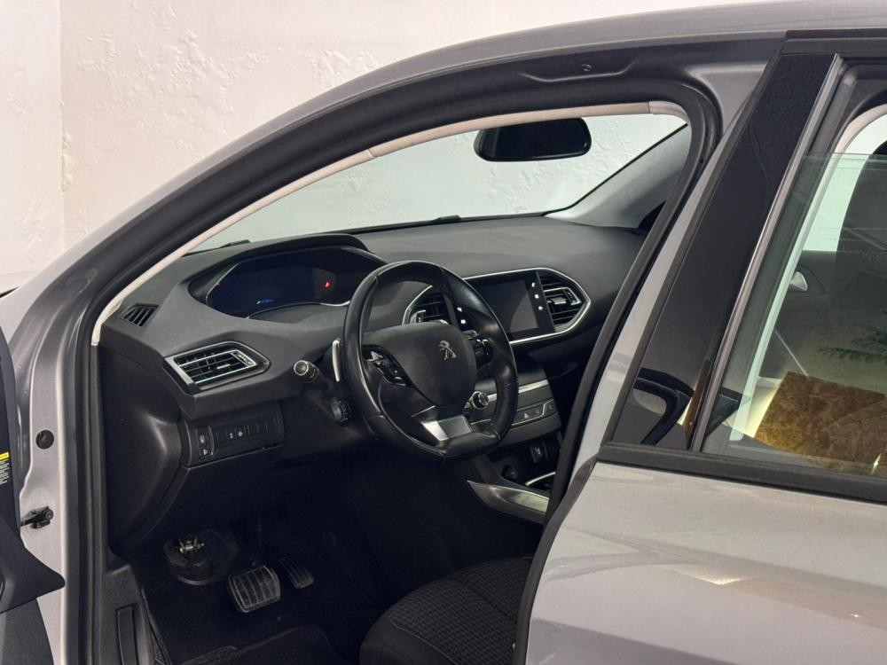 peugeot-308-2021-diesel-1499cc