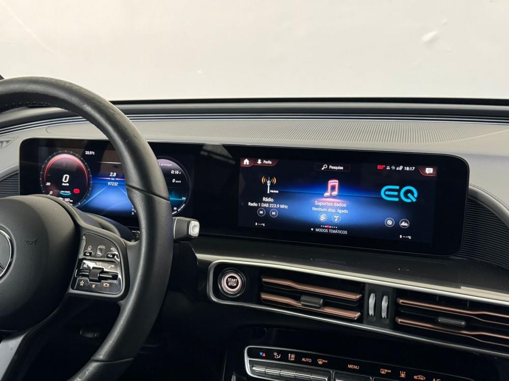 mercedes-benz-eqc-2021-eletrico-0cc