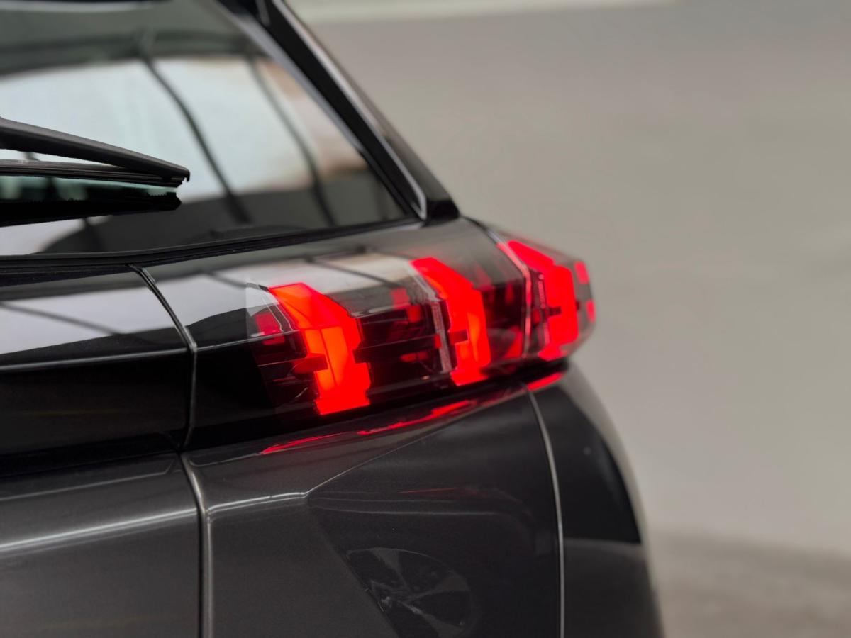 peugeot-2008-2020-gasolina-1199cc