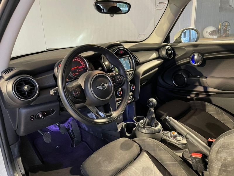 mini-cooper-2017-gasolina-1499cc