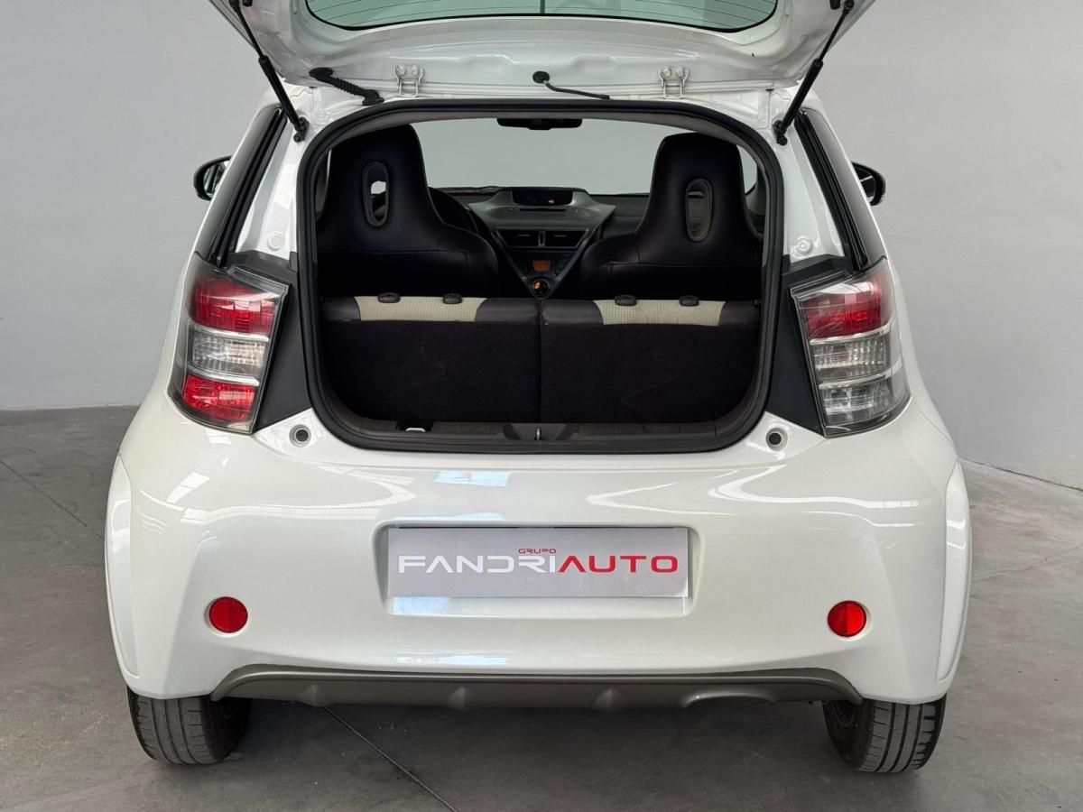toyota-iq-2009-diesel-1364cc