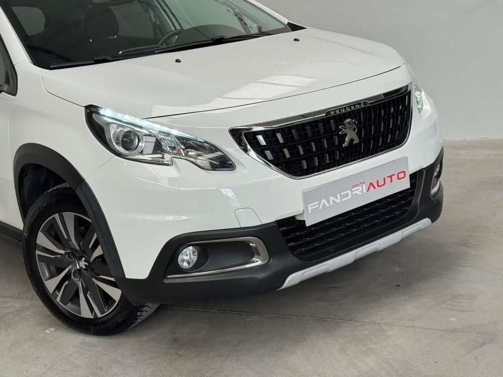 peugeot-2008-2019-gasolina-1199cc