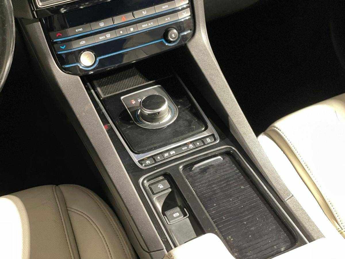 jaguar-f-pace-2017-diesel-1999cc