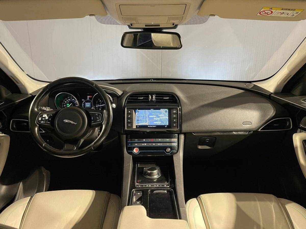 jaguar-f-pace-2017-diesel-1999cc