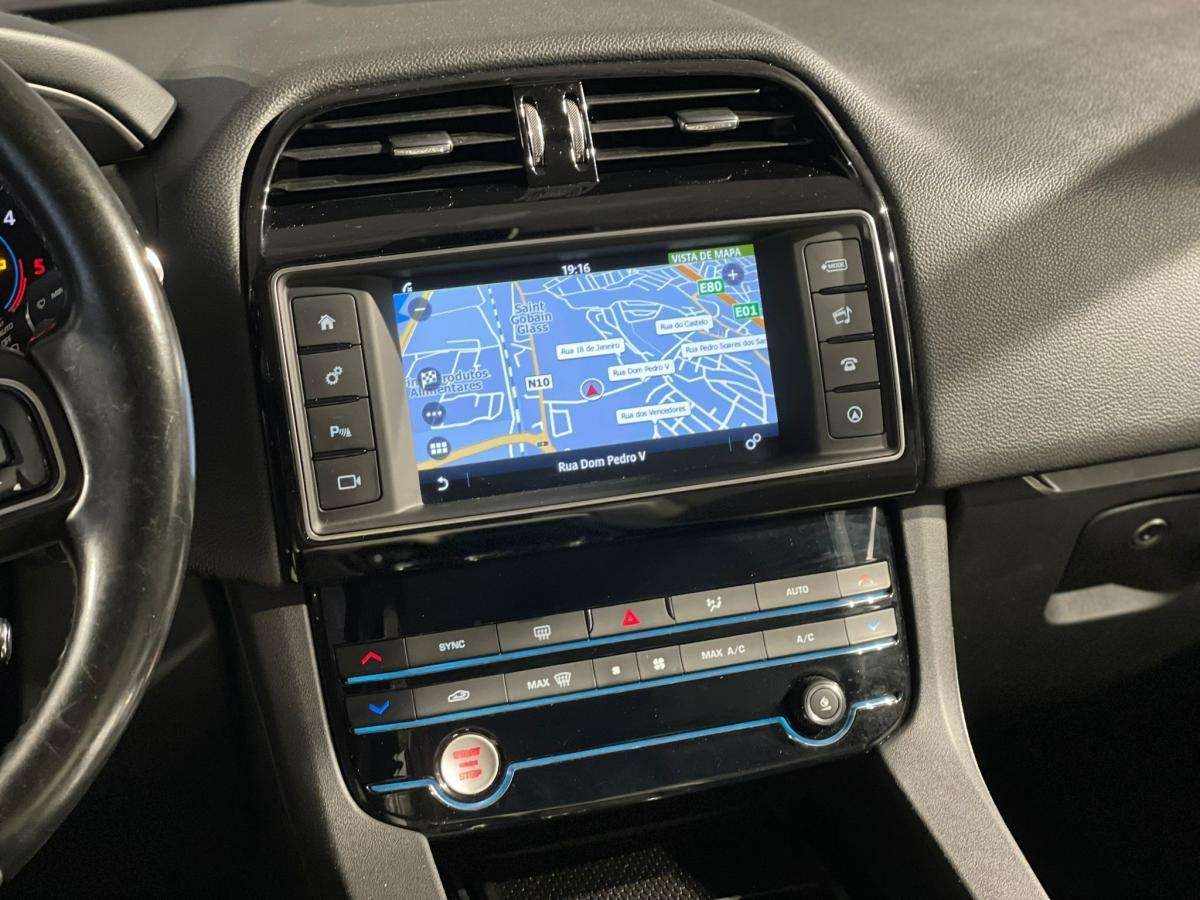jaguar-f-pace-2017-diesel-1999cc