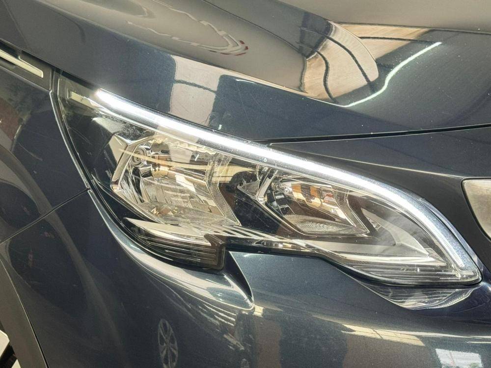 peugeot-5008-2019-diesel-1499cc