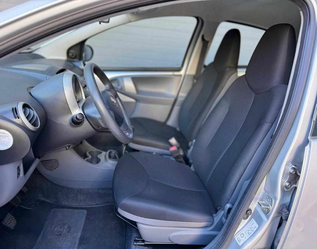 toyota-aygo-1-0-vvt-i-2011-gasolina-998cc