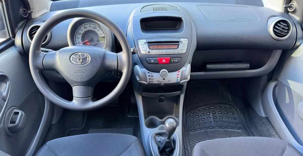 toyota-aygo-1-0-vvt-i-2011-gasolina-998cc