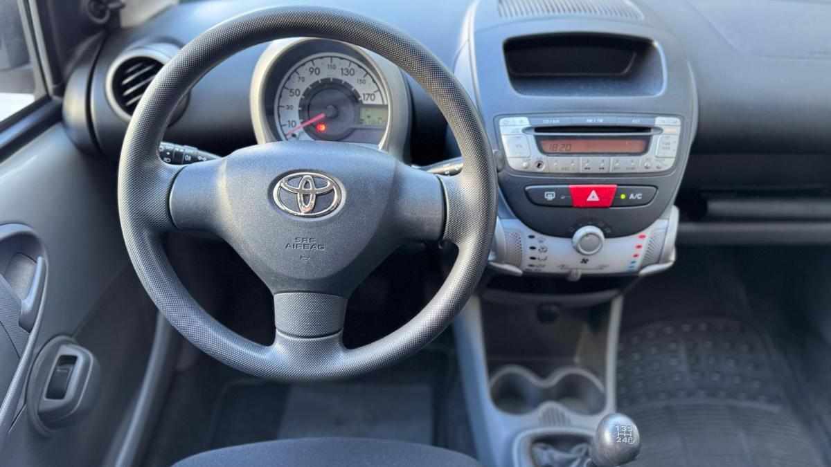 toyota-aygo-1-0-vvt-i-2011-gasolina-998cc