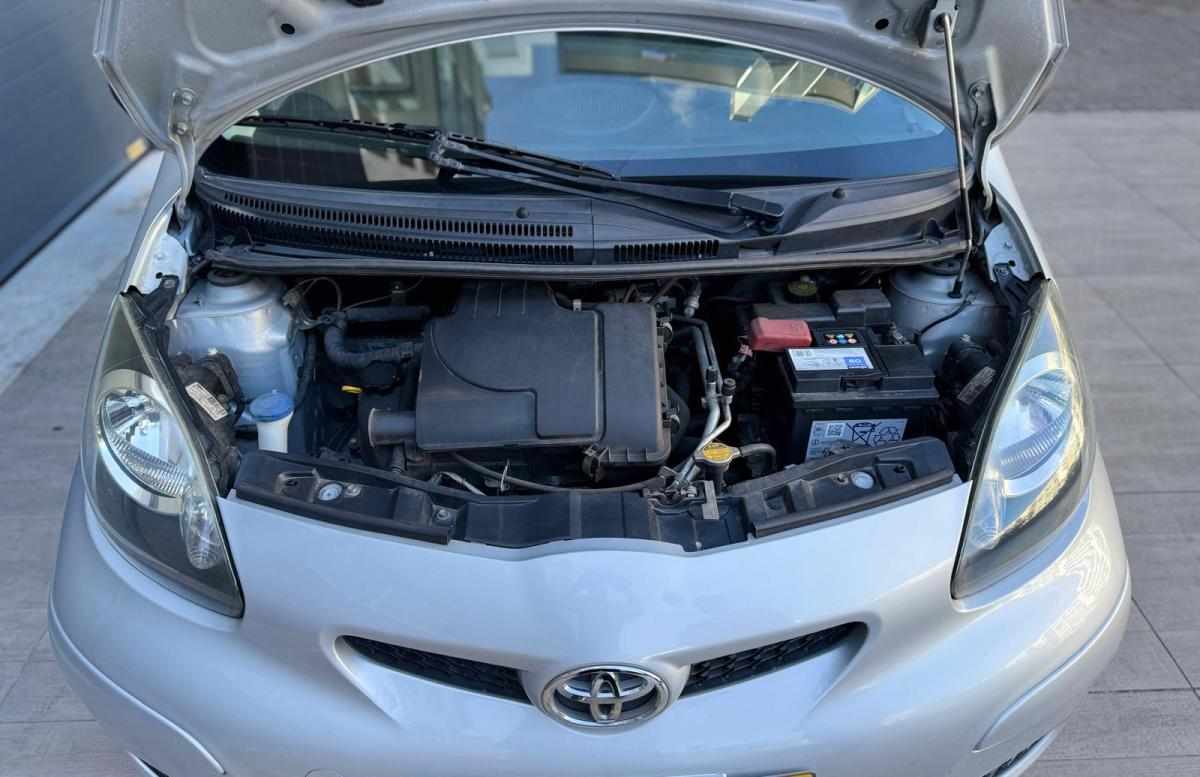 toyota-aygo-1-0-vvt-i-2011-gasolina-998cc