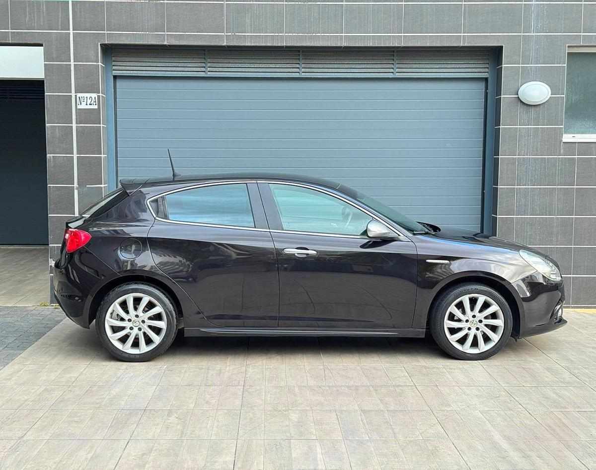 alfa-romeo-giulietta-1-6-jtdm-16v-2014-diesel-1598cc