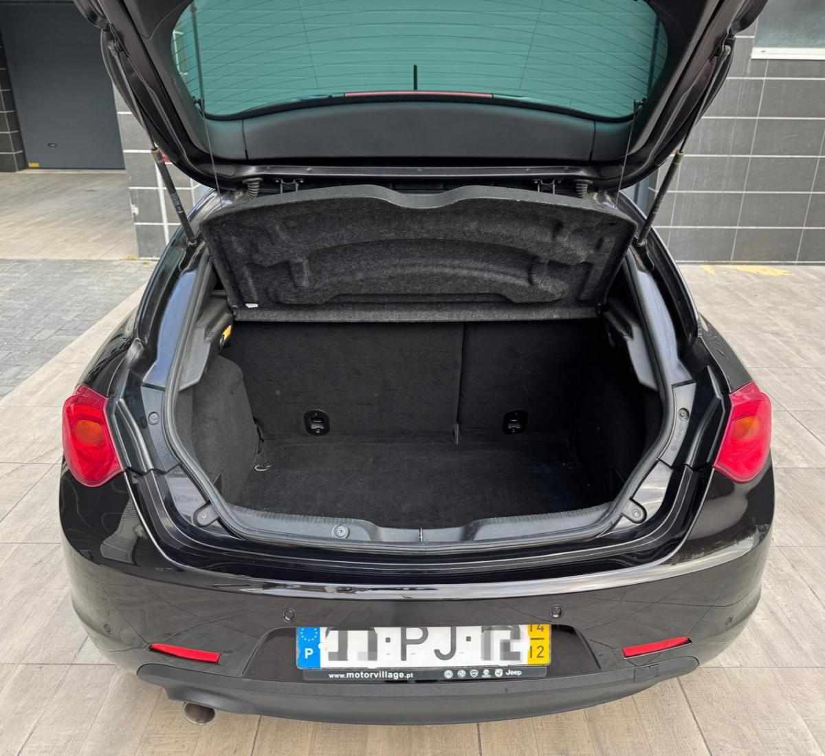alfa-romeo-giulietta-1-6-jtdm-16v-2014-diesel-1598cc